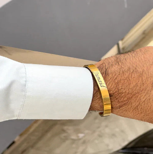 Personalized Bracelet – Custom Name & Text