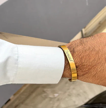 Personalized Bracelet – Custom Name & Text